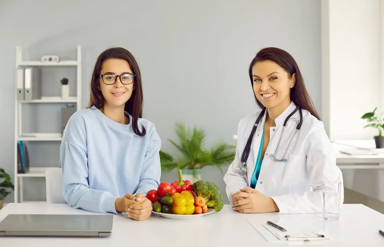 adolescenta la consultatie nutritie pediatrica 768